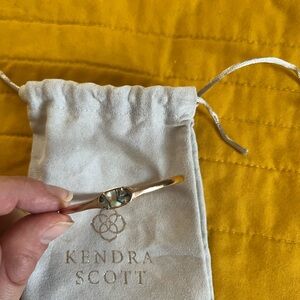 Sendra Gold Bracelet with Green Stone